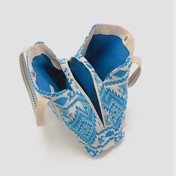 A&B Wanderlust Evil Eye Tote - Picture 4 of 4